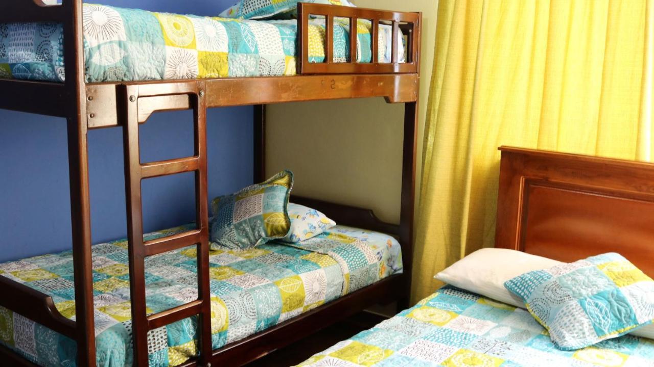 Hostal Casa Montoya บาญอส ภายนอก รูปภาพ